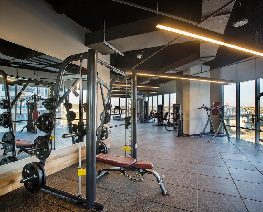 נאשוויל Placemakr Premier Sobro מראה חיצוני תמונה The gym at the 100th floor