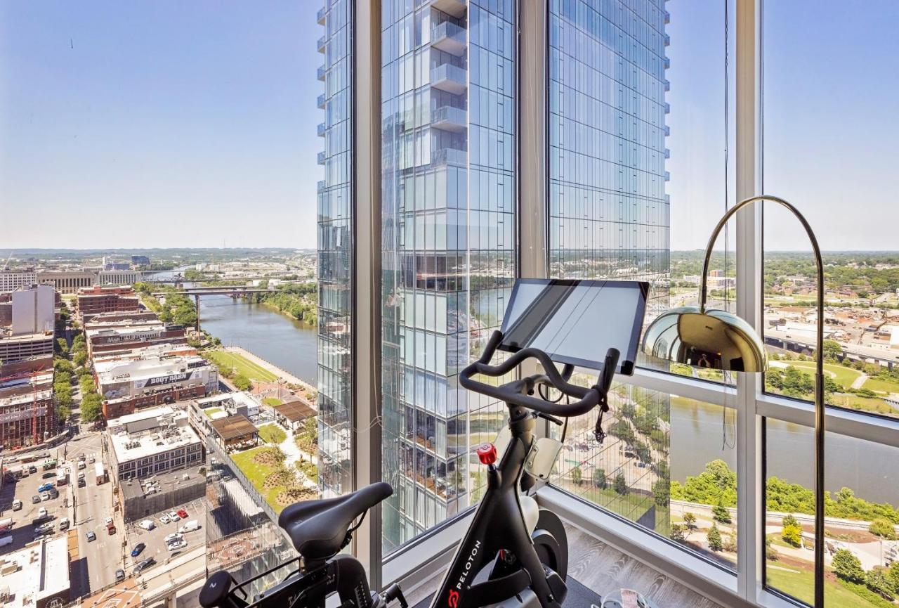 נאשוויל Placemakr Premier Sobro מראה חיצוני תמונה Peloton bike in a home