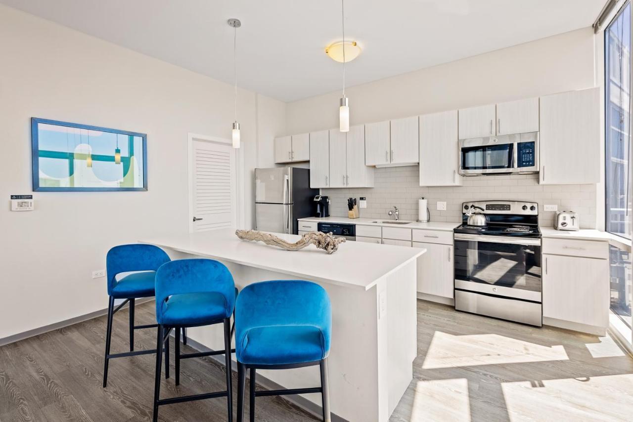 נאשוויל Placemakr Premier Sobro מראה חיצוני תמונה The kitchen in a typical apartment at The Standard